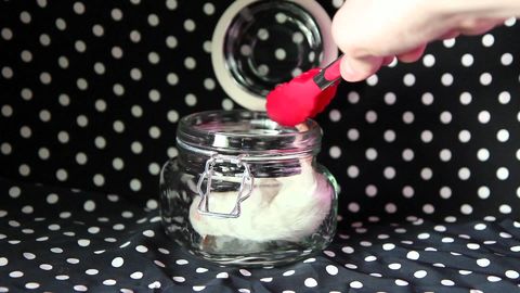 Mountain Dew experiment turns mouse into jelly