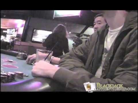 Casino pit boss catches blackjack card counter