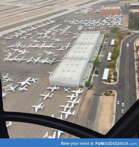 Las Vegas airport flooded with private jets hours before Mayweather vs Pacquiao