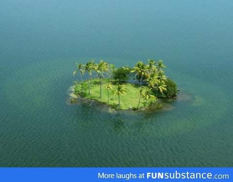 Poll Islet, Australia