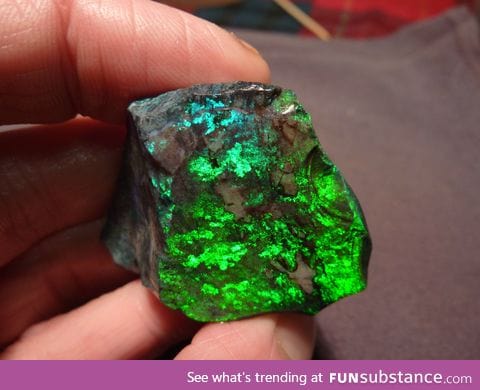 Raw andamooka opal