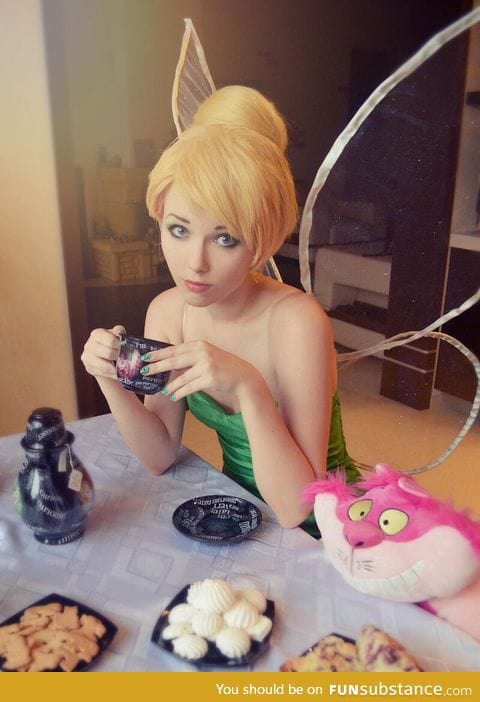Beautiful Tinkerbell cosplay
