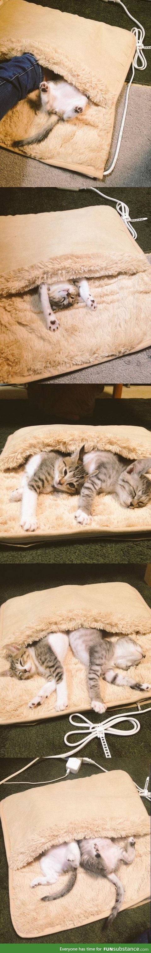 If there is something better than a box, it must be the footwarmer