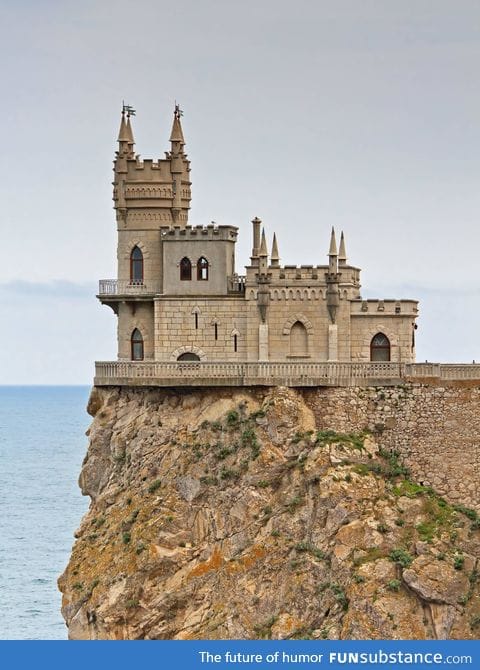 The Swallow's Nest Castle