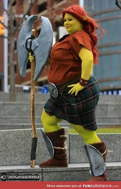 Fiona cosplay