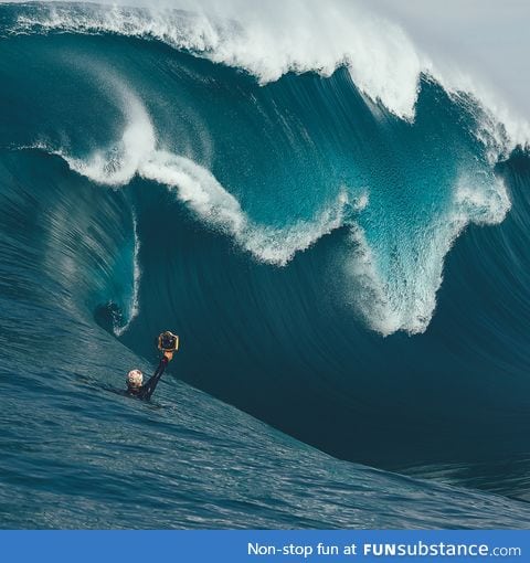 This is how Russel Ord gets amazing photos of the ocean