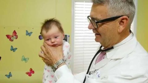 How to calm a crying baby very quickly
