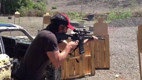 Keanu Reeves showing off his gun skills