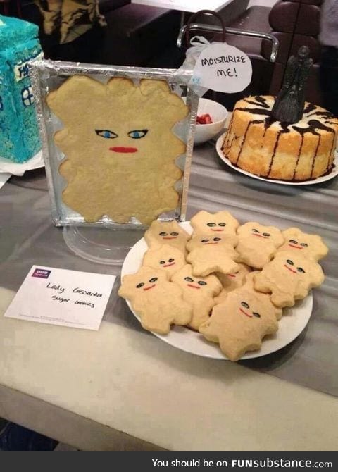 Doctor Who's Lady Cassandra sugar cookies