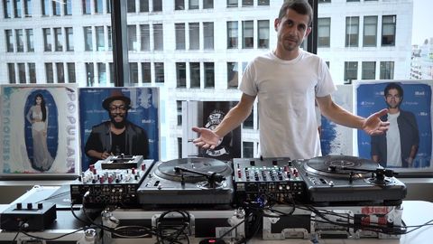 I know zip about DJing but this sh*t is sick