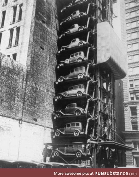 Car parking in Chicago, Illinois, USA, 1936
