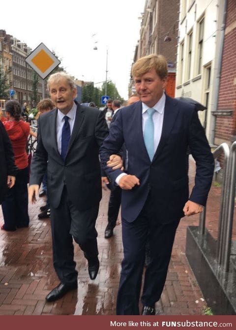 Dutch king supporting Amsterdam Mayor who suffers from lung cancer