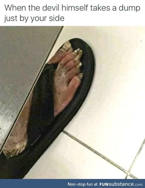 Anyone here with foot fetish?