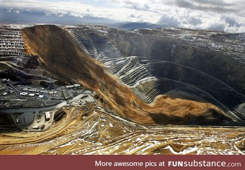 Massive landslide at a silver mine