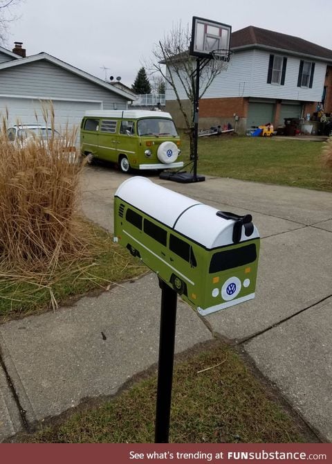 Matching mailbox and car