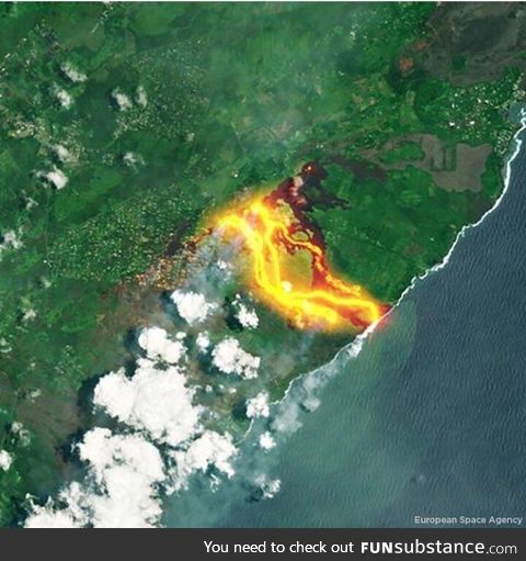 Lava flow from the Kilauea volcano as seen from space. Credit: European Space Agency