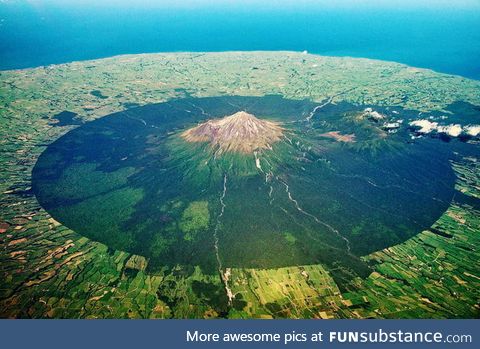 New Zealand's Mount Taranaki has an incredibly neat base