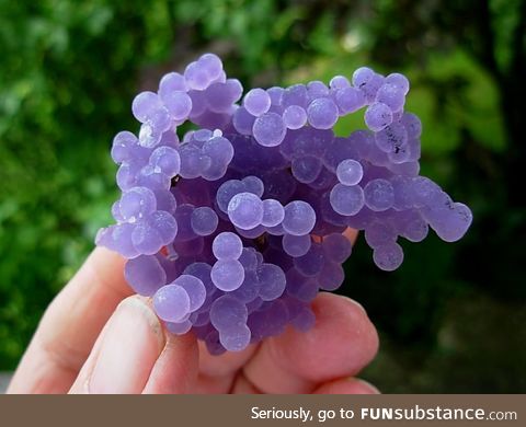 Grape agate