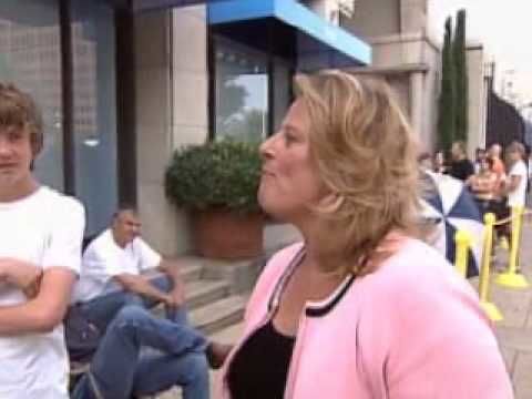 Woman tries to buy out store's iPhones