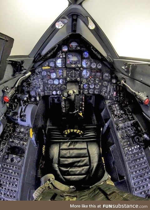 c*ckpit of SR-71 Blackbird