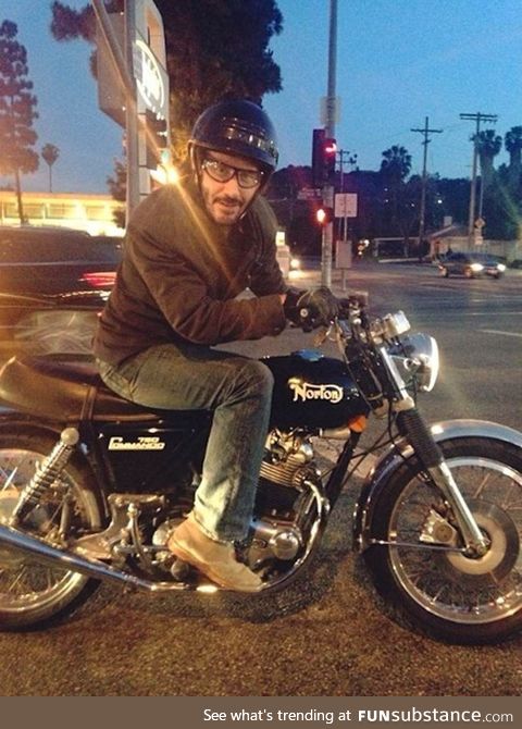 Meeting Keanu Reeves at a traffic light