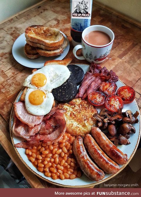 A proud English breakfast