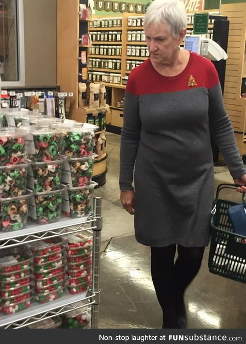 This woman's Christmas dress makes her look like a Starfleet Commander