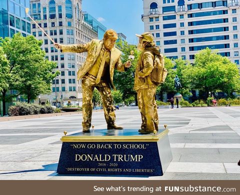 Artists installed living anti-Trump statues around The White House. “Now Go Back to