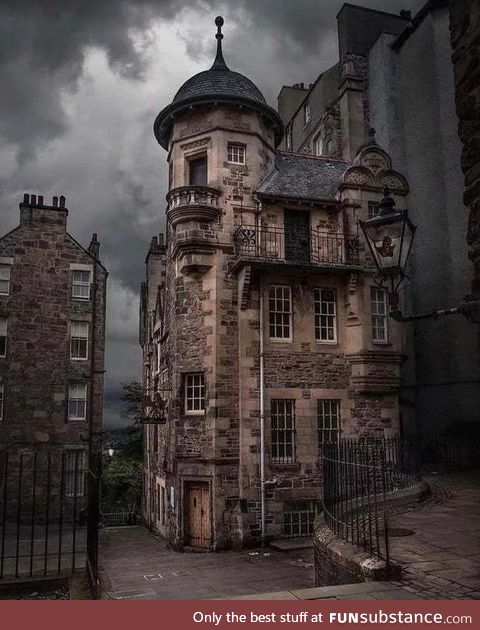 Gloomy house. Edinburgh