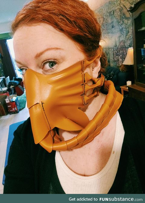 Facehugger mask for the win!