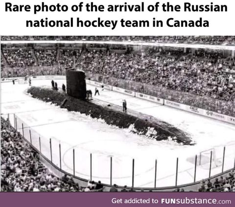 Rare photo of the arrival of the Russian national hockey team in Canada 1972