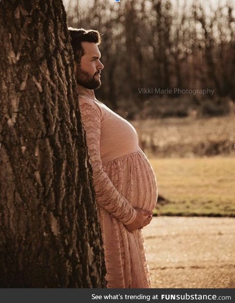 Best maternity photo shoot? Photo by Vikki Marie Photography