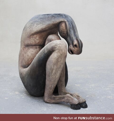 Sedentary animal, by me, earthenware and watercolors, 2020