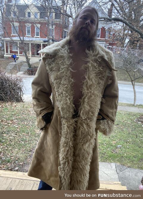 It took a month to get here from Ukrainian but my vintage 1973 Bekesh finally arrived