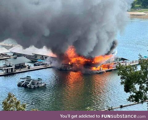 Houseboat came in too fast and hit the fuel pumps on Dale Hollow Lake in Tennessee