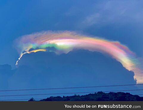 (OC) An iridescent cloud I saw a while back