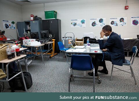 Obama sits alone in classroom before speaking at memorial service for victims of Sandy