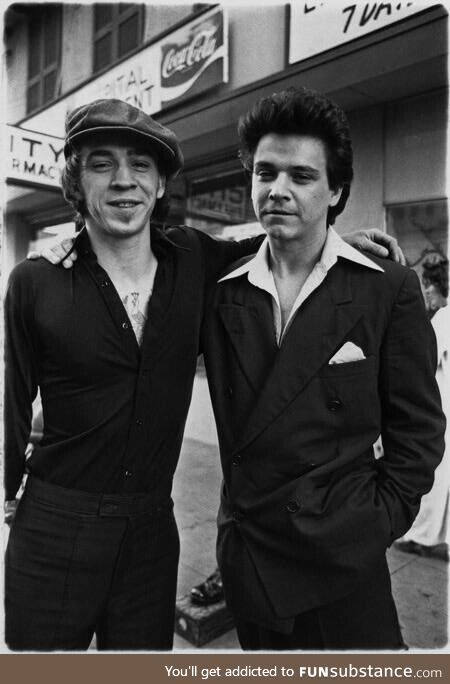 Stevie Ray Vaughan (left) and his brother Jimmie Vaughan, 1978