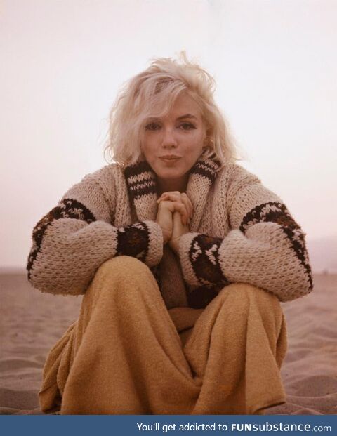 George Barris’s last photo of Marilyn Monroe, taken on Santa Monica beach on July 13,