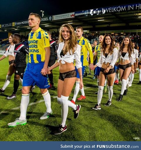 Dutch Side Replace Mascots with Models in Lingerie