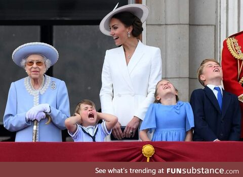 Prince Louis Reacts to Queen Elizabeth's Platinum Jubilee Celebration