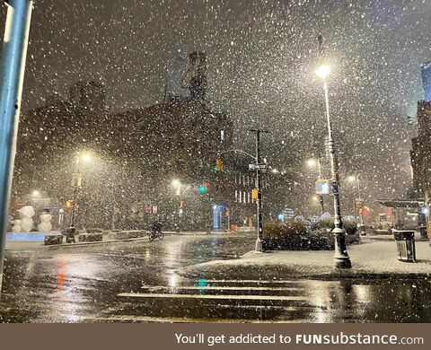 Midwinter snowy night in the City