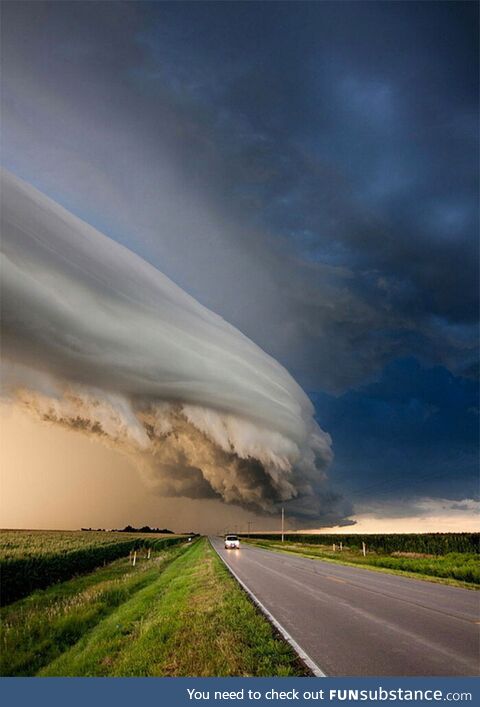 Amazing storm cloud