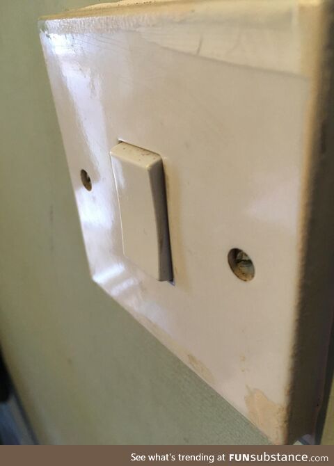 Quantum switch! It's both on and off until you look at the lightbulb