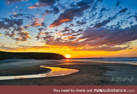 Sunrise on the KwaZulu-Natal coast, South Africa [OC]