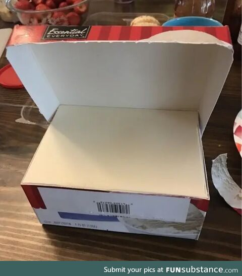 Perfectly smooth carton of vanilla icecream