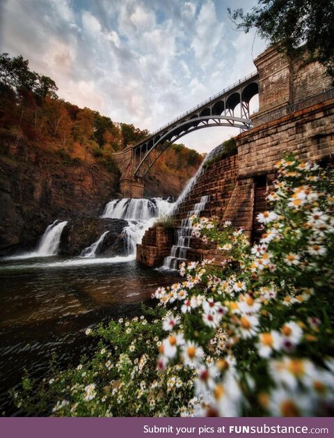 Croton Dam at Croton Gorge Park - They don’t call it “bestchester” for nothin’!
