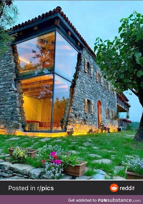 Glass corner house