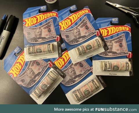 Custom Hot Wheels packaging for cash presents