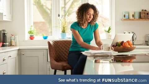 [Article] Workers who continue working from home after others go back to the office need